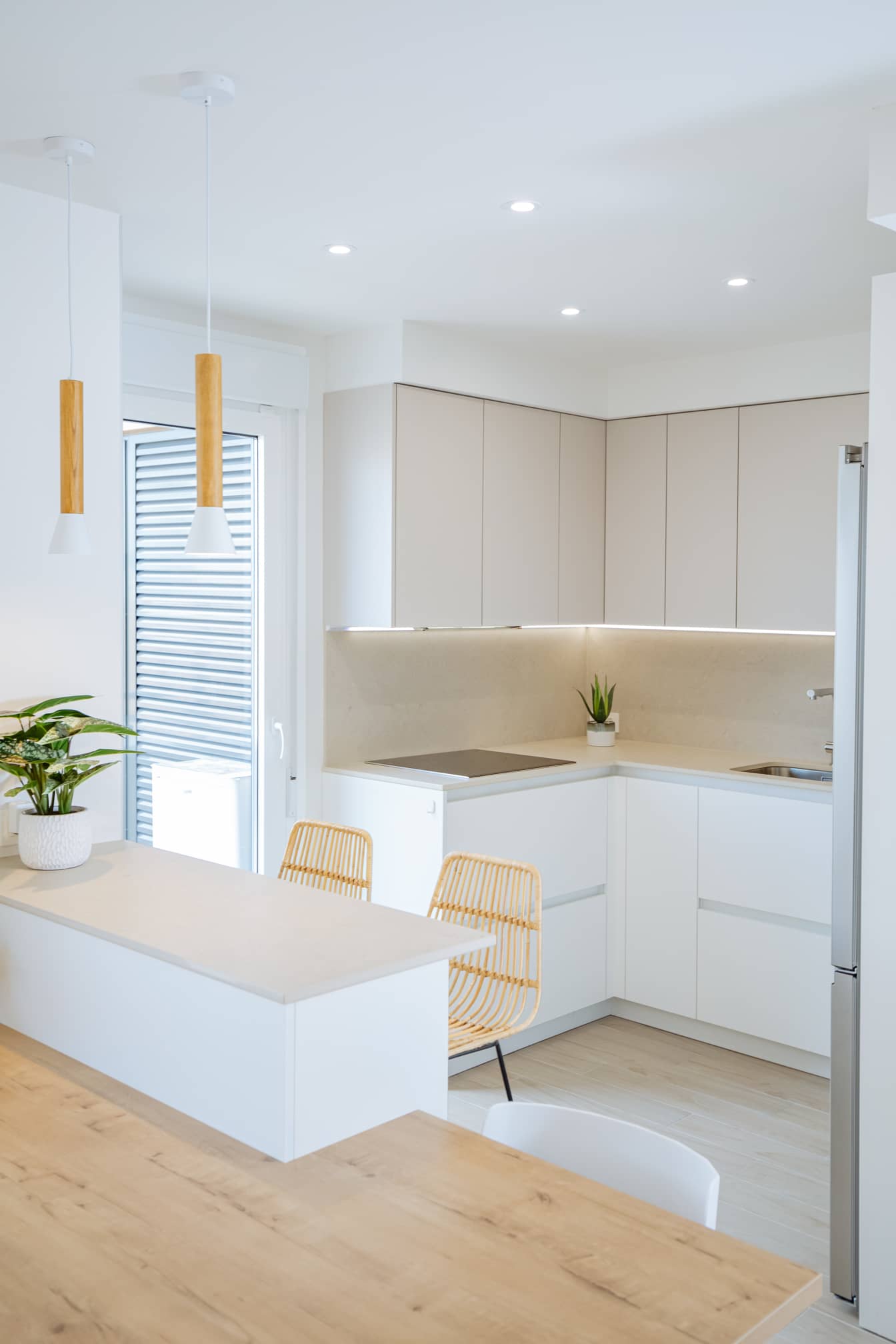cocina abierta al salon obra nueva